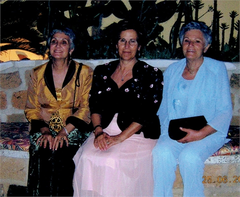 Mamma e le sue sorelle Lucia e Fiorella