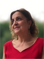 Patricia Villa In Benedetti (MI) 